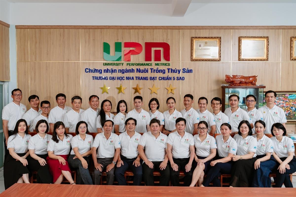 Giảng viên Viện nuôi trồng thủy sản