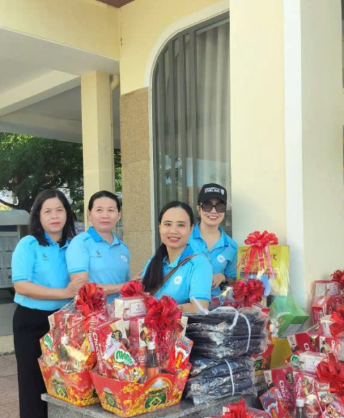 Chương trình “Mùa Xuân Yêu Thương” và Tư vấn tuyển sinh ngành Nuôi trồng Thủy sản