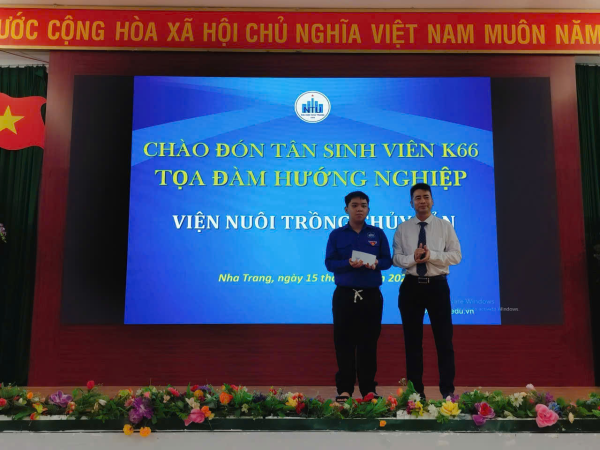 Viện Nuôi trồng Thủy sản: Gặp mặt Tân sinh viên K66 và Tọa đàm hướng nghiệp cho sinh viên